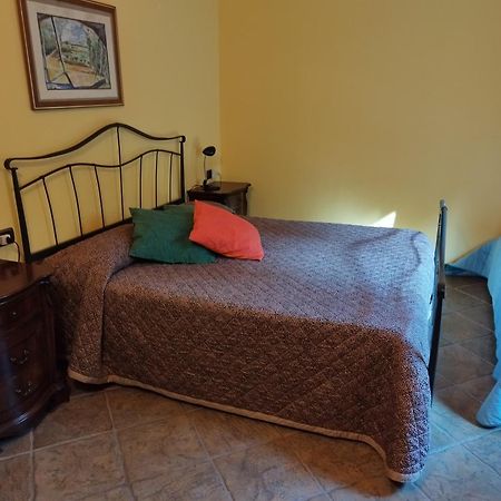 Appartamenti La Collina Jerzu ภายนอก รูปภาพ