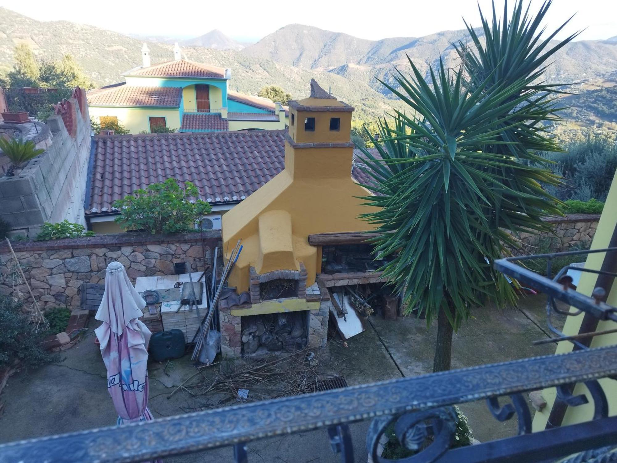 Appartamenti La Collina Jerzu ภายนอก รูปภาพ
