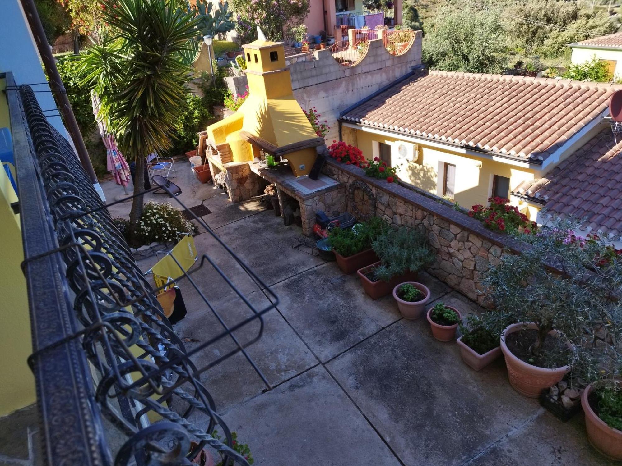 Appartamenti La Collina Jerzu ภายนอก รูปภาพ